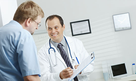 Doctor-Discussing-Good-Results-of-Bladder-Instillations