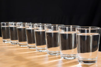 Does drinking more water help incontinence? Can drinking too much water irritate your bladder? Does drinking water help with overactive bladder?